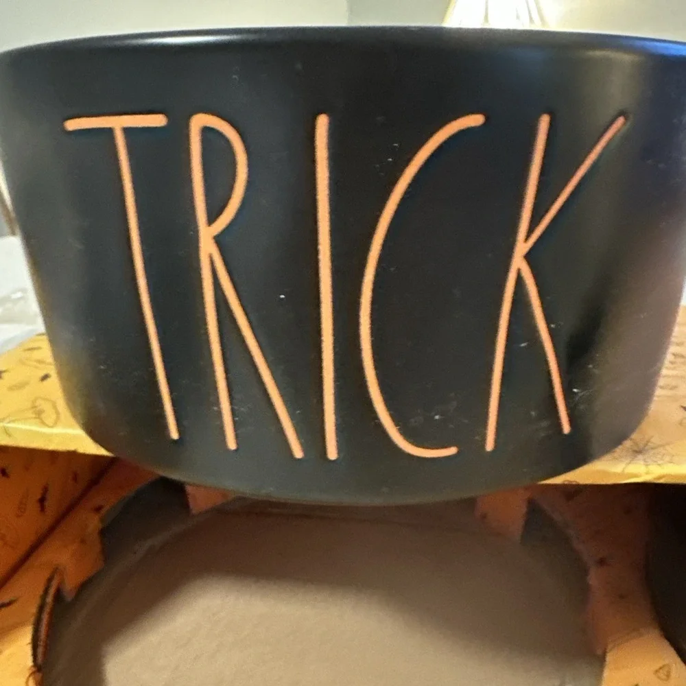 NEW! Rae Dunn Trick or Treat Black 6